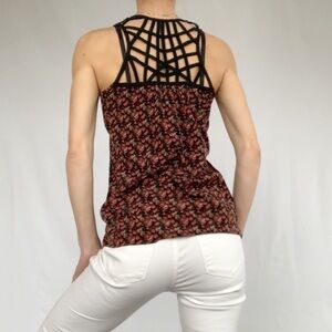 Limité floral roses criss cross back tank top fits S black and red woman